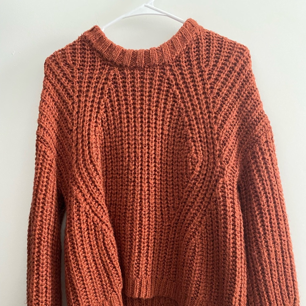 Chunky cable knit burnt orange sweater by Universal thread
